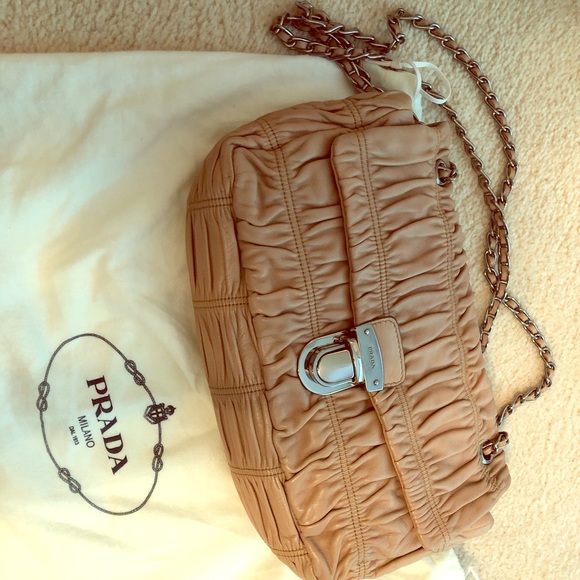 Prada mini bag - Picture 1 of 3